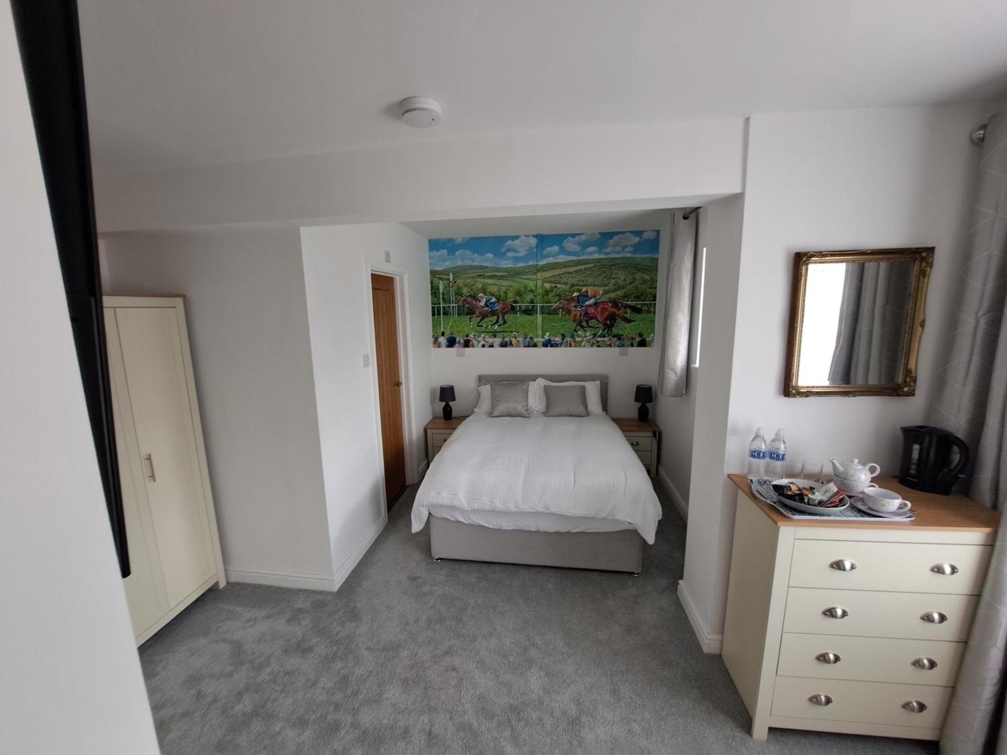Westleigh House Bed & Breakfast Fishbourne  Exterior photo