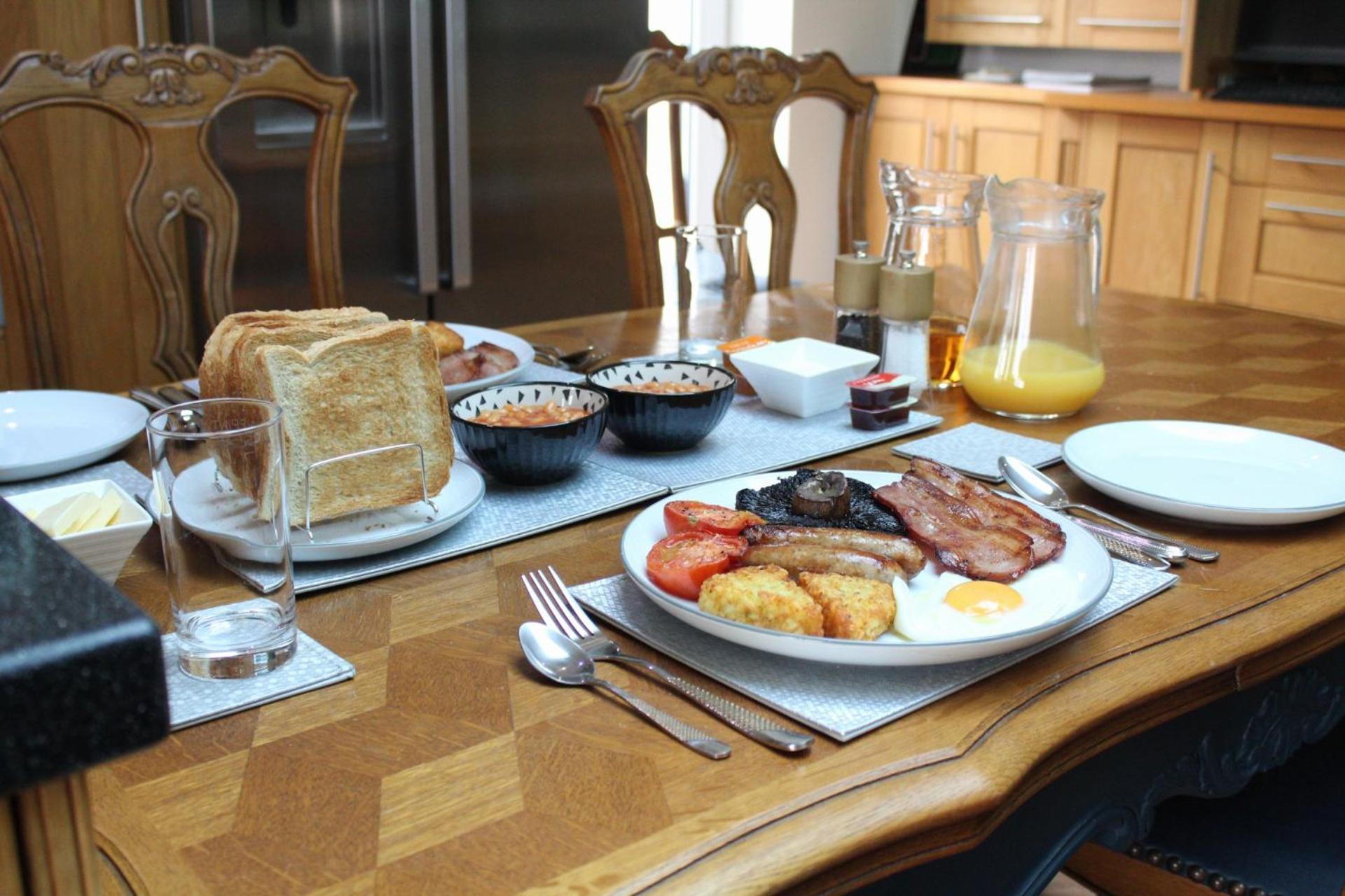Westleigh House Bed & Breakfast Fishbourne  Exterior photo